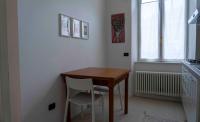 Sunny apartment Como 15m walking from the lake - Chambres d'hôtes Côme
