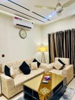 Luxury 1BR Rooftop Infinity Pool Zeta Mall Islamabad - B&B Islamabad