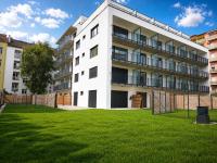 Stella Patio Apartment Brno with garage & private terrace - B&B Brno