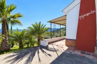 Agro tourism house GAUGUIN with pool Finca el Moralejo TOLOX - B&B Tolox