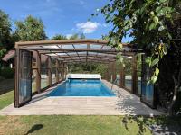 Haus am Rotkreuzweg mit Pool - B&B Feldberg