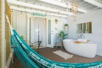 Casa Loba Suite 1 with an outdoor tub - Chambres d'hôtes Rincon