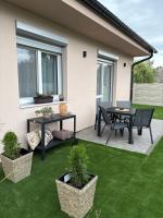 Apartmány Dyjákovičky Private Wellness & Wine - Ferienwohnung Znaim