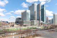 Downtown Escape Stylish Condo with City Views - B&B Toronto