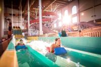 Magnificent 3-BR 3BA with Jacuzzi, Fireplaces and FREE Waterpark Passes! Chula Vista 22320 - B&B Wisconsin Dells