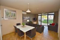 Riverview Holiday Apartment 28 - Ground Floor - Kalbarri WA - B&B Kalbarri
