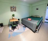 812 Quiet AC Apartment with Balcony & free Wifi - B&B Bangkok