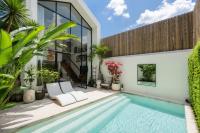 Villa TLA 4 - 1BR Private Pool Villa in Pererenan - Chambres d'hôtes Canggu
