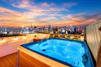 Rooftop Hot Tub City Views Pac-Man Pool Table - Ferienwohnung Nashville