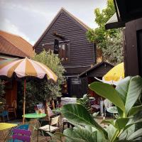 Stunning City Centre Loft near Goodwood - B&B Chichester