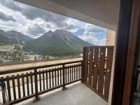 Résidence Plein Soleil - Joli studio sur les hauteurs de la station avec superbe vue - Parking MAE-0411 - B&B Montgenèvre