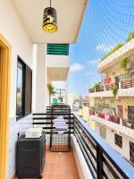 Homlee-Banaras 3BHK-Lift-Parking-3KM KashiTemple - Chambres d'hôtes Vârânasî