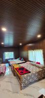 10-Bed Mixed Dormitory Room