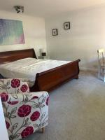 Pretty, spacious and quiet one bedroom garden flat - B&B Seal