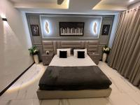 Refined Luxury 1BHK Suite Stylish and Serene - B&B Islamabad