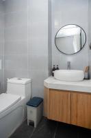 Studio with Spa Bath