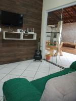 Iporã casa simples Ar-cond, wi-fi, smartv, máquina de lavar 6 pessoas, equipado com churrasqueira, garagem para 4 carros sendo 2 coberta, Hop Independente - B&B Araçatuba