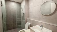 Two-Bedroom Deluxe Apartment with Balcony