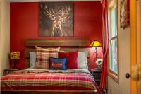 Family & Dog Welcoming Lodge with Hot Tub & Games - Bed and Breakfast Nederland