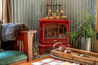 Family & Dog Welcoming Lodge with Hot Tub & Games - Bed and Breakfast Nederland