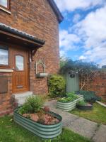 The Tiny Hoose near Edinburgh - Chambres d'hôtes Fyvie