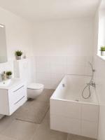Ferienzimmer mit eigenem Bad - B&B Dannstadt-Schauernheim