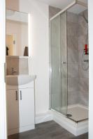 Canal View Apartment with Office - 2 Min to LUAS - B&B Dublino