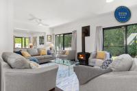 Jasmine House - Pet Friendly with Swimming Pool - B&B Berry
