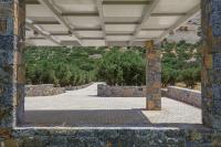 Villa Of the Hill with Heated Pool, BBQ & Kids Playground - Chambres d'hôtes Kavoúsi