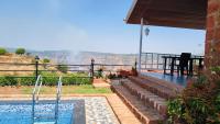 The Bay By The Valley 2BHK Private Pool Villa - Bed and Breakfast Mahabaleshwar
