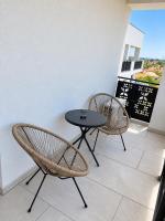 MaisonA - Modern and Stylish Near Center - Bed and Breakfast Timişoara
