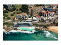 Breathtaking Bondi Beach Ocean Views Parking Opposite Icebergs - B&B Sydney