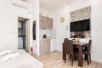 City Center Apartment-Old Town Terrace retreat - B&B Herceg Novi