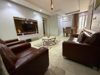 Max Comfort Spacious Modern 3 Bedroom Apartment - Chambres d'hôtes Ikeja