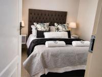Chambre Lit Queen-Size de Luxe