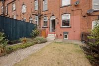 The Barton, 2-Bed Home Near Leeds Centre - B&B Bayston Hill