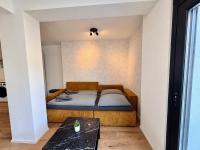 Nagelneues Stadtglanz Apartment - B&B Stoccarda