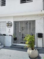 Full House near the Beach and Airport 2 - B&B San Juan