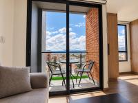 Estay Go Navarra Suite - B&B Cuenca