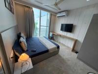 Luxury Studio by MyStayCompany, Self Check in, Near Medanta - B&B Gurugram