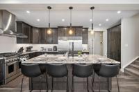 Karaoke, pool table, air hockey, sleeps 14 - Ferienwohnung Calgary