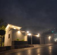 Peaceful 1BHK Stay in Murree Foggy Mountain View - B&B Murree