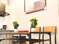 A Ghibli 1 BHK apartment, with a starlit balcony - B&B Rawalpindi