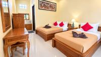Chambre Triple - Vue sur la Piscine