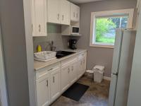 Forest 1-BR Suite - Hot Tub, Playground, BBQ - Bed and Breakfast Halfmoon Bay