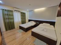 Homefort Hometel - B&B Legaspi