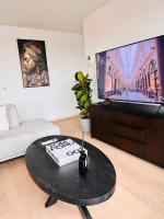 Unique 2 bd Apartment - Grand place view - B&B Brussels