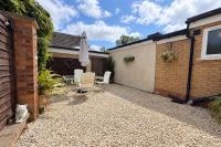Entire Private Apartment with Kitchen and Lounge - B&B Braybrooke