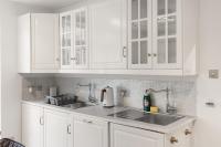 Fabulous House - Sleeps 14 - Ferienwohnung London