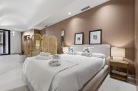 Apartmentos Torrijiano Puerta de la Macarena - B&B Seville